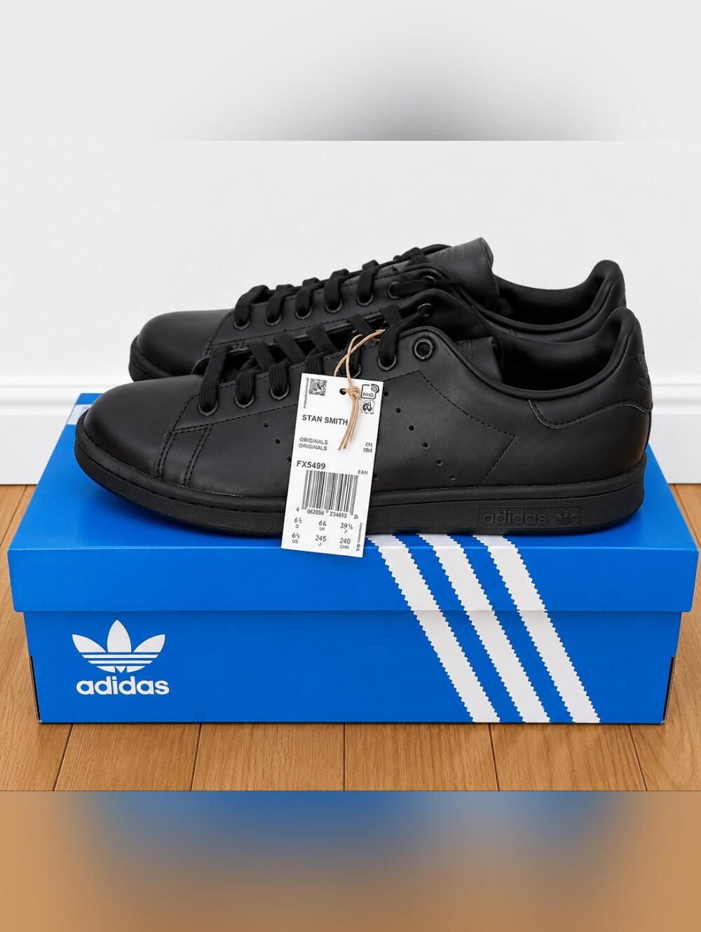 Adidas Stan Smith triple black